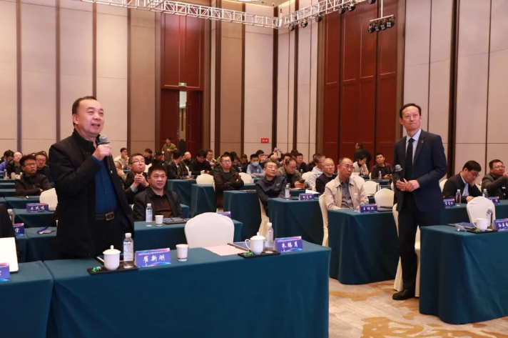 1763689670206148.png screenshot_2025-11-21_09-47-40.png